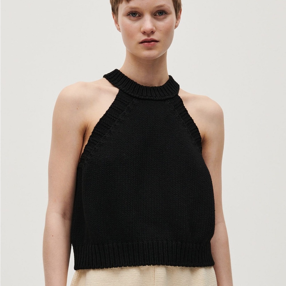 No2 in Black
